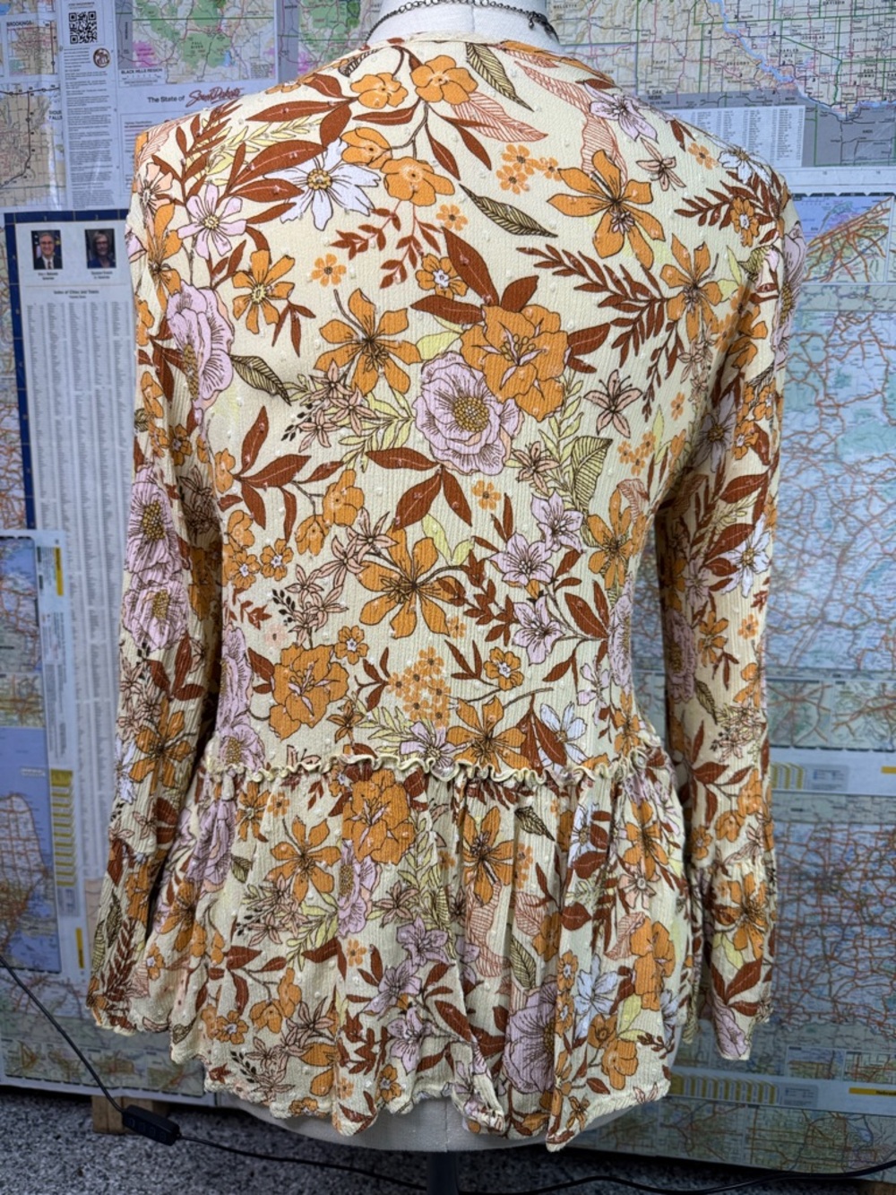 Floral Ruffled V-Neck Crop Top Bell Sleeves in Cream & Rust - Picture 4 of 7